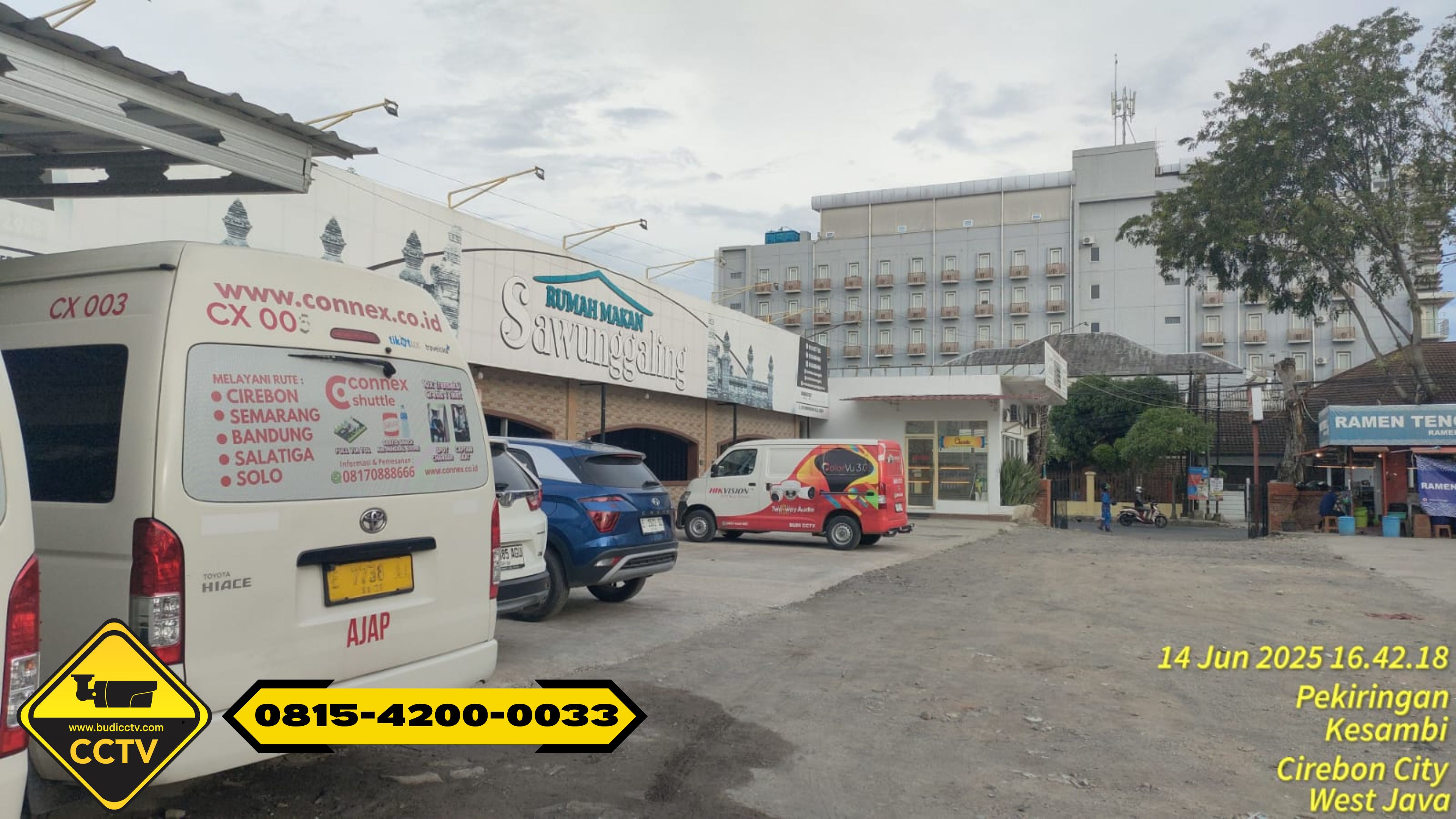 Pemasangan CCTV Hikvision 16 Channel Smart Hybrid Light 2MP di Rumah Makan Area Kota Cirebon